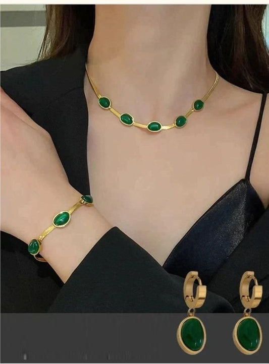 Oval Green Crystal Necklace Set