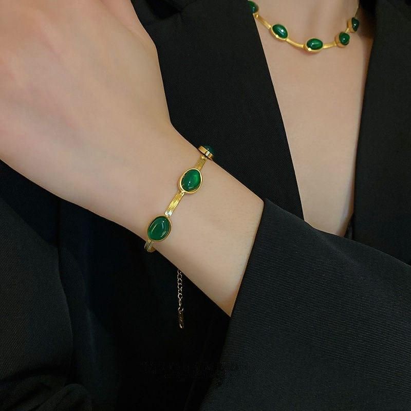 Oval Green Crystal Pendant Necklace Set